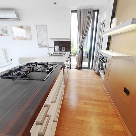 Bella Vista Lux Apartment With Private Terace Capodistria Esterno foto