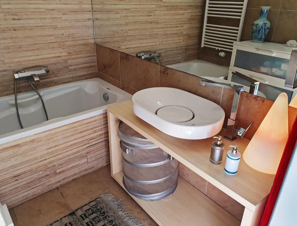 Bella Vista Lux Apartment With Private Terace Capodistria Esterno foto